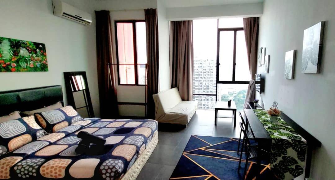 Maya Empire Studio Kampong Bukit Lanjan Exterior foto